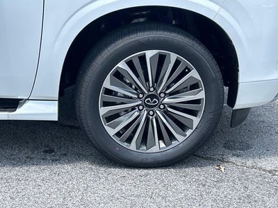 2027 INFINITI QX80 LUXE