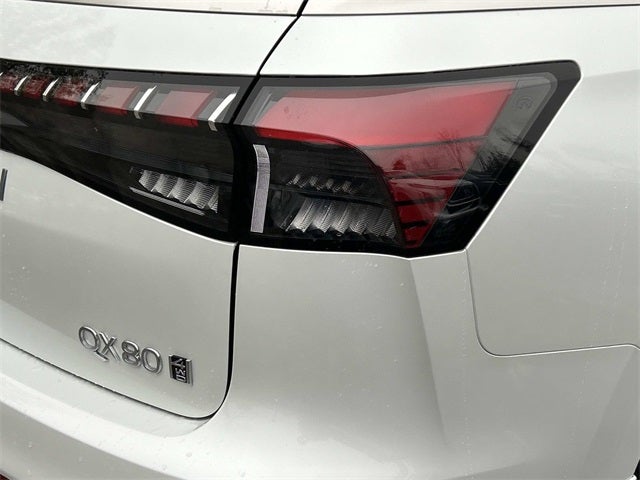 2026 INFINITI QX80 LUXE