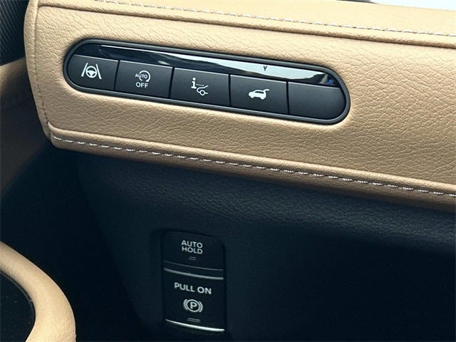 2026 INFINITI QX80 LUXE