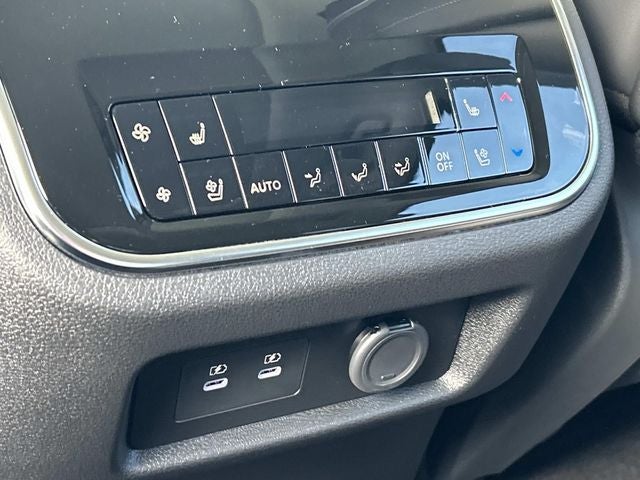 2026 INFINITI QX80 LUXE