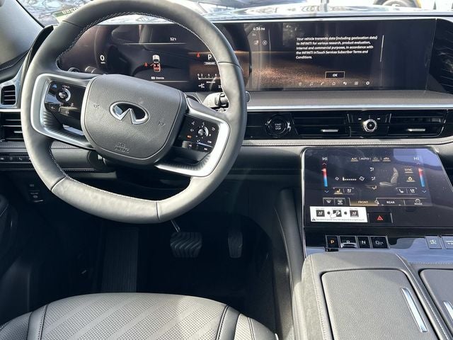 2026 INFINITI QX80 LUXE