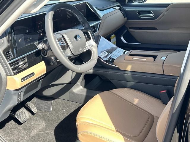 2026 INFINITI QX80 LUXE