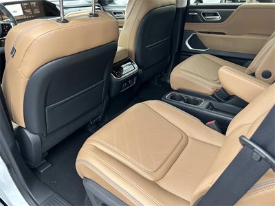 2026 INFINITI QX80 LUXE
