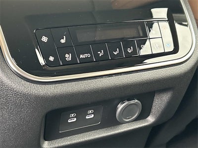 2026 INFINITI QX80 LUXE