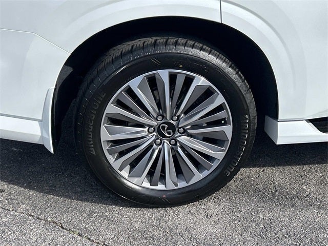 2026 INFINITI QX80 LUXE