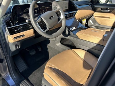 2026 INFINITI QX80 LUXE