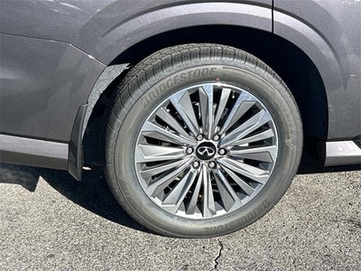 2026 INFINITI QX80 LUXE