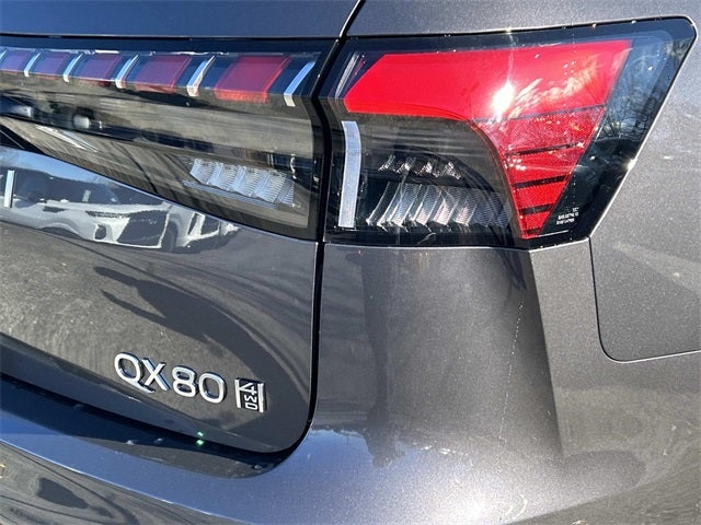 2026 INFINITI QX80 LUXE