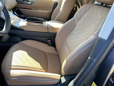 2026 INFINITI QX80 LUXE