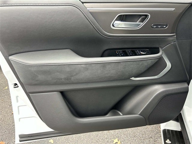 2026 INFINITI QX80 LUXE