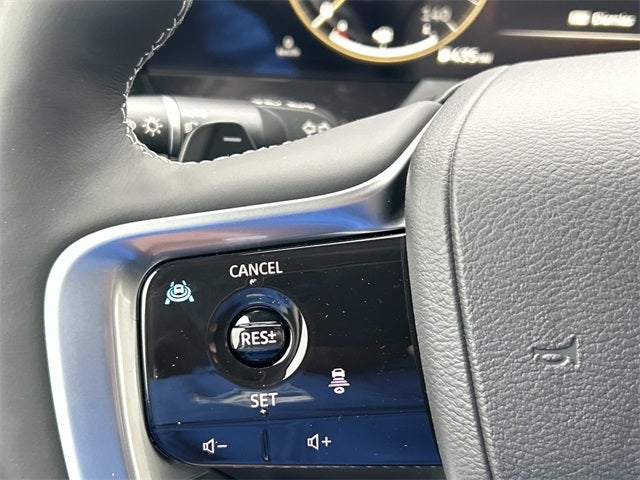 2026 INFINITI QX80 LUXE