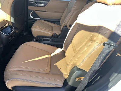 2026 INFINITI QX80 LUXE