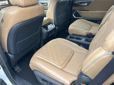 2027 INFINITI QX80 LUXE