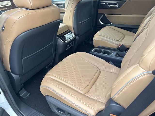 2027 INFINITI QX80 LUXE