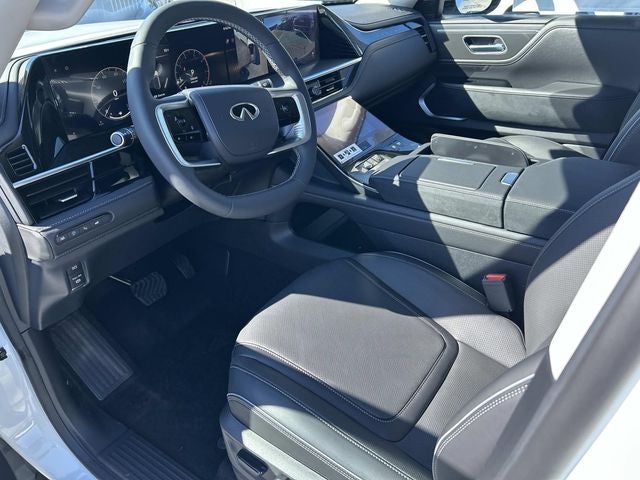 2026 INFINITI QX80 LUXE