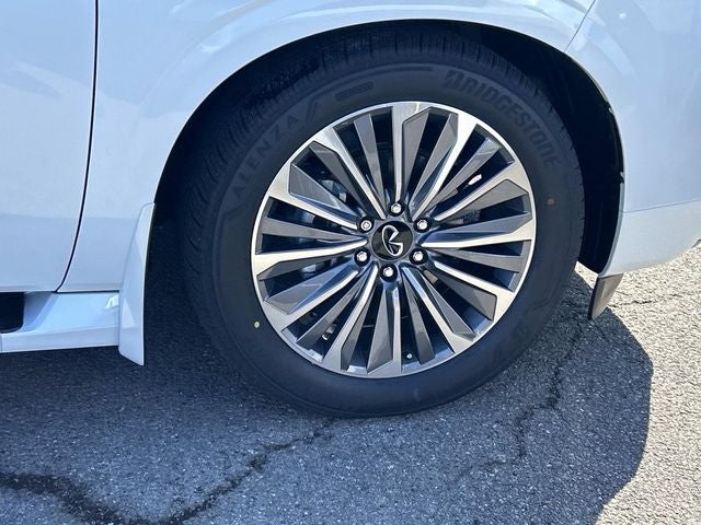 2026 INFINITI QX80 LUXE