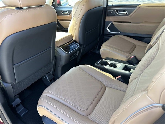 2026 INFINITI QX80 LUXE