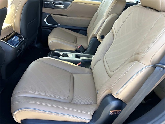 2026 INFINITI QX80 LUXE