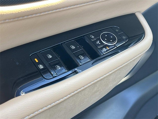 2026 INFINITI QX80 LUXE