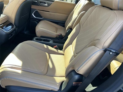 2026 INFINITI QX80 LUXE