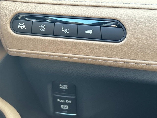 2026 INFINITI QX80 LUXE