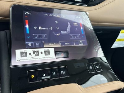 2026 INFINITI QX80 LUXE