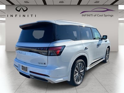 2026 INFINITI QX80 LUXE