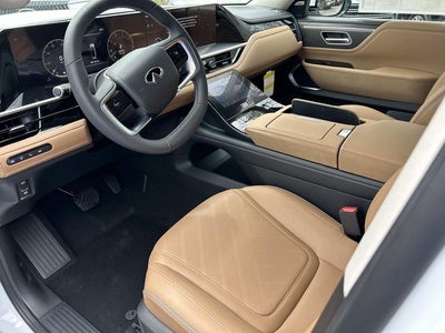 2026 INFINITI QX80 LUXE