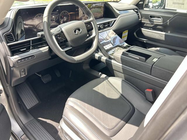 2026 INFINITI QX80 LUXE