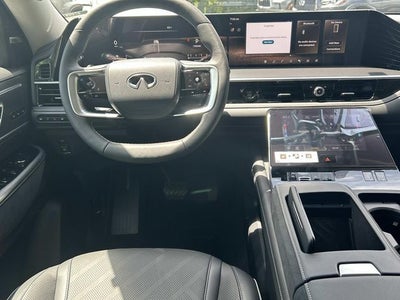 2027 INFINITI QX80 LUXE