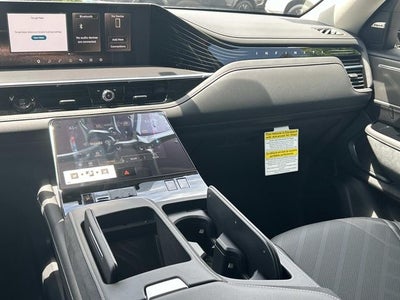 2027 INFINITI QX80 LUXE