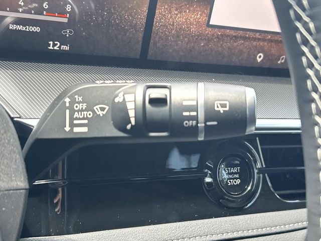 2027 INFINITI QX80 LUXE