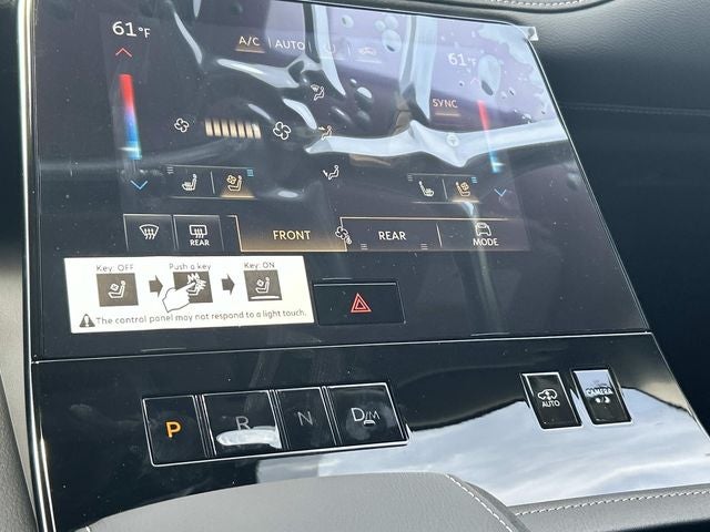 2027 INFINITI QX80 LUXE