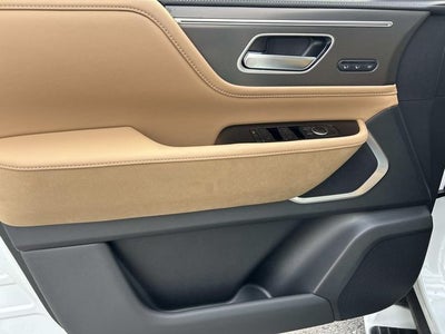 2026 INFINITI QX80 LUXE W/ SPLIT BENCH