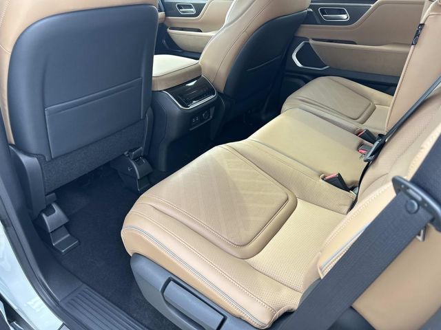 2026 INFINITI QX80 LUXE W/ SPLIT BENCH