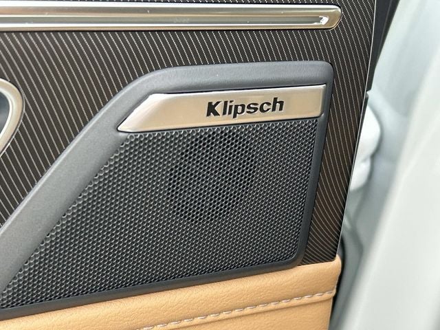 2026 INFINITI QX80 LUXE W/ SPLIT BENCH