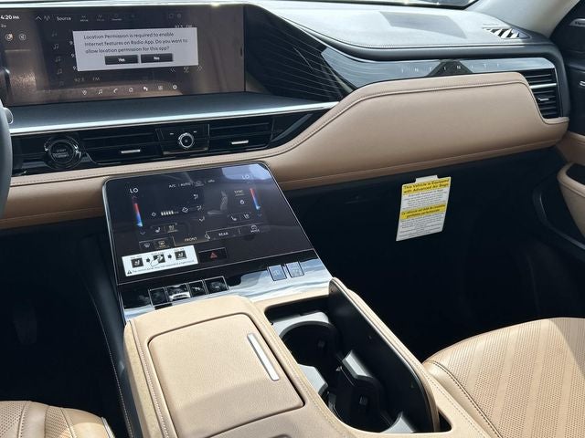 2026 INFINITI QX80 LUXE W/ SPLIT BENCH