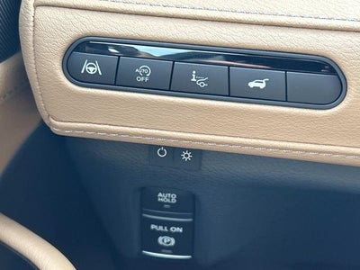 2026 INFINITI QX80 LUXE W/ SPLIT BENCH