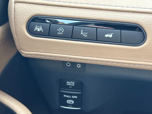 2026 INFINITI QX80 LUXE W/ SPLIT BENCH