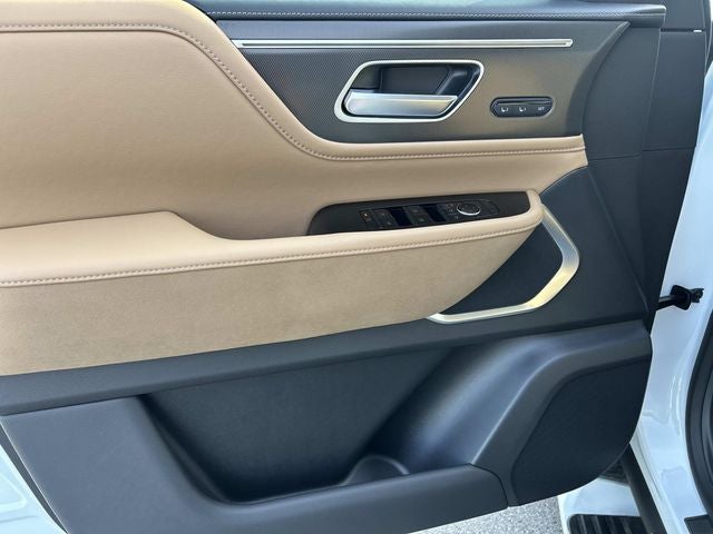 2026 INFINITI QX80 LUXE W/ SPLIT BENCH