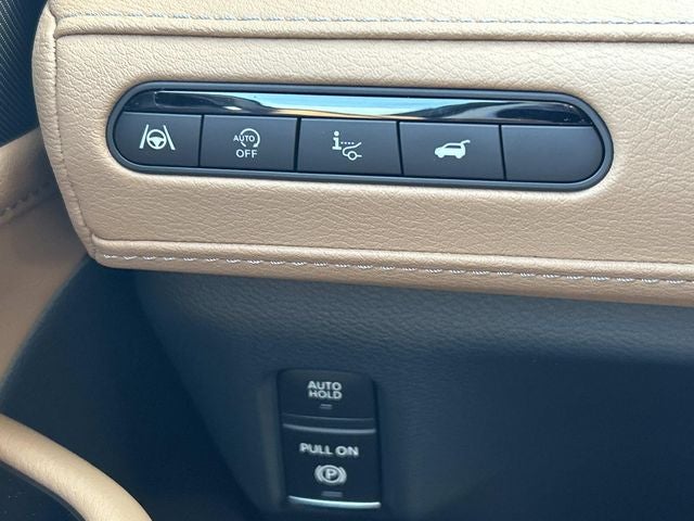 2026 INFINITI QX80 LUXE W/ SPLIT BENCH