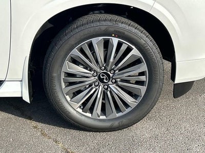 2026 INFINITI QX80 LUXE W/ SPLIT BENCH