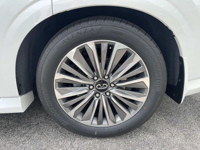 2026 INFINITI QX80 LUXE W/ SPLIT BENCH PACKAGE