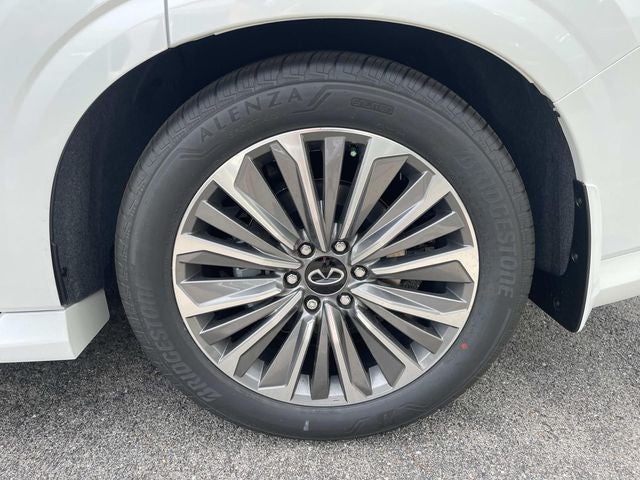 2026 INFINITI QX80 LUXE W/ SPLIT BENCH PACKAGE