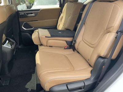 2026 INFINITI QX80 LUXE W/ SPLIT BENCH PACKAGE