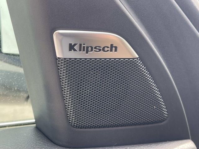 2026 INFINITI QX80 LUXE W/ SPLIT BENCH PACKAGE