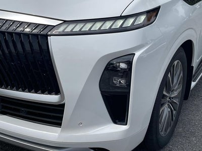 2026 INFINITI QX80 LUXE W/ SPLIT BENCH PACKAGE