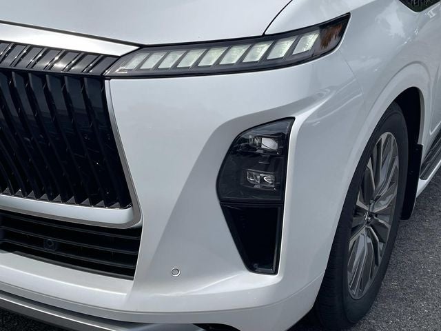 2026 INFINITI QX80 LUXE W/ SPLIT BENCH PACKAGE