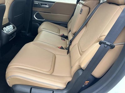 2026 INFINITI QX80 LUXE W/ SPLIT BENCH
