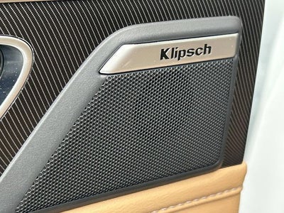 2026 INFINITI QX80 LUXE W/ SPLIT BENCH